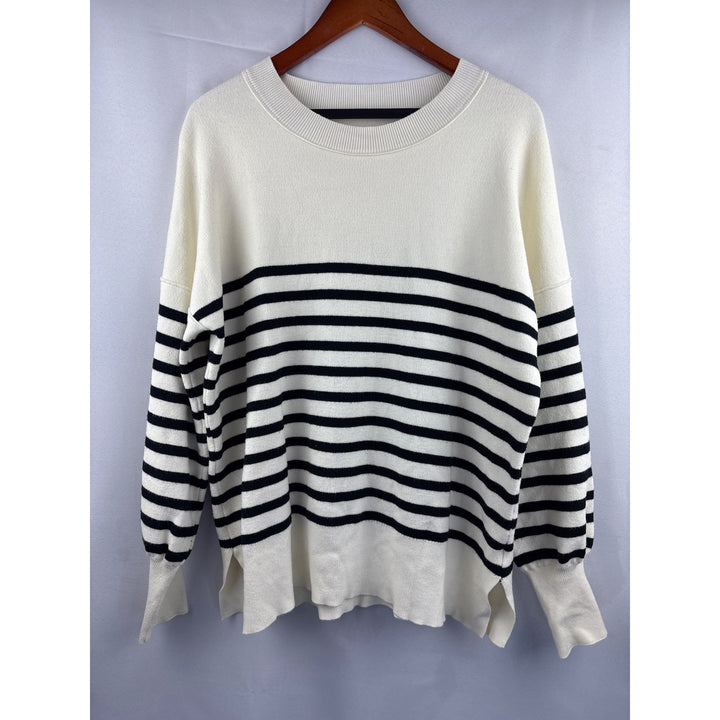 Striped Knit Sweater Crew Neck Medium Size