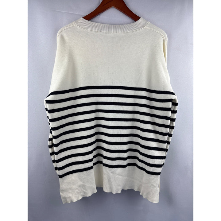 Striped Knit Sweater Crew Neck Medium Size