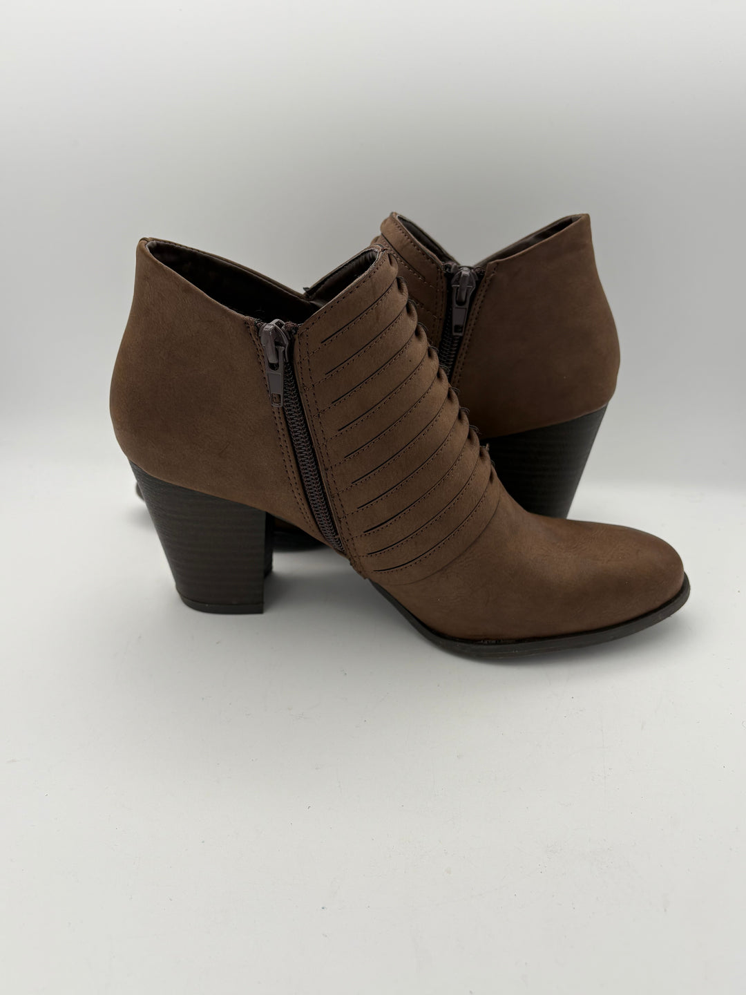 Women’s Fergalicious Size 8 Brown Leather Ankle Boots