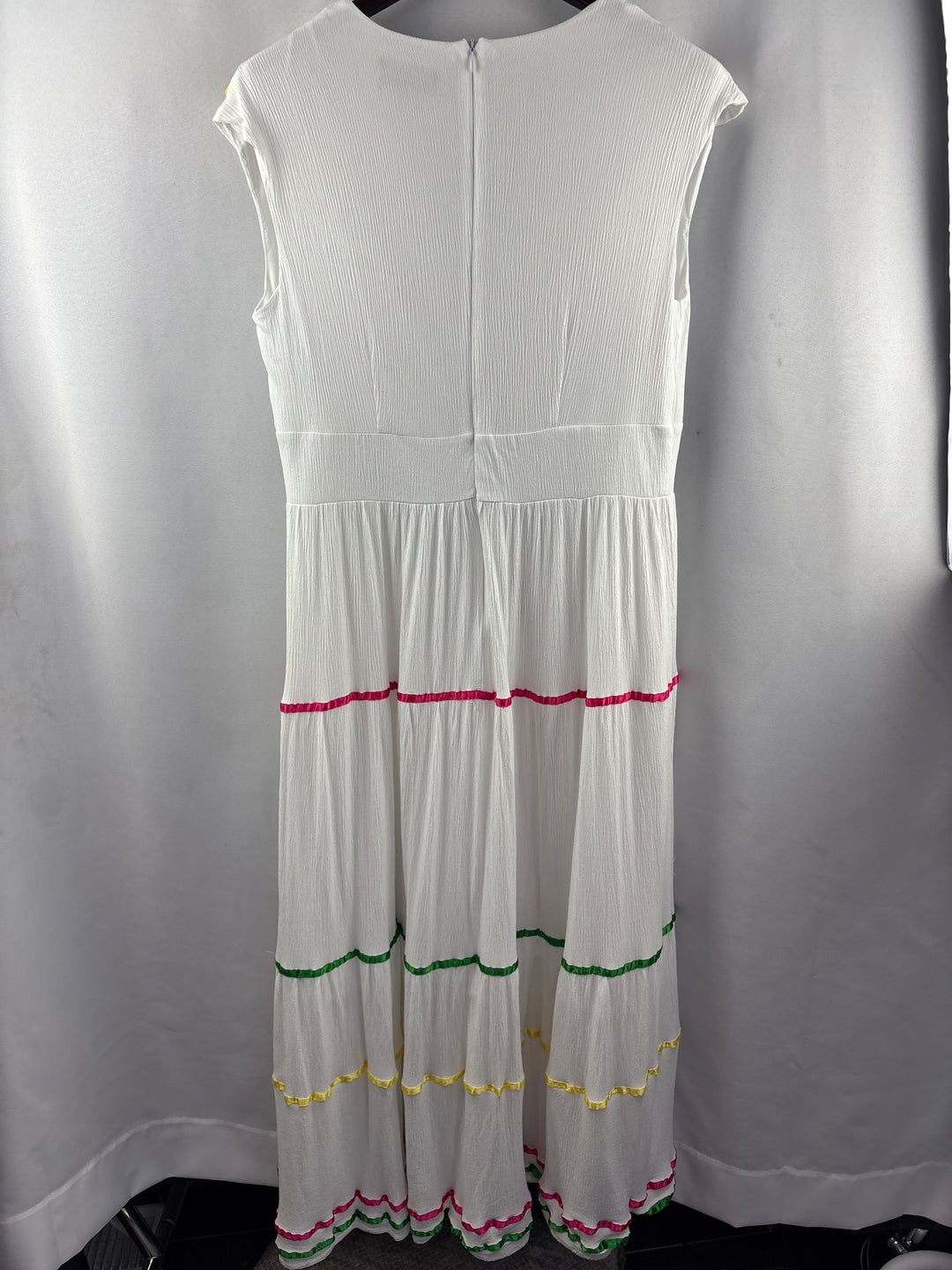 Women’s Alexia Admor Size 14 White Maxi Dress w/ Ribbon Detail