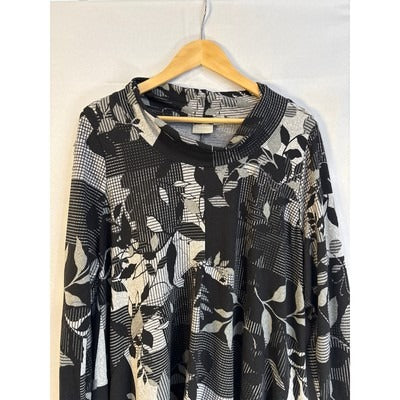 Women’s Zim & Zoe Size 18 Grey & Black Floral Long Sleeve Shirt