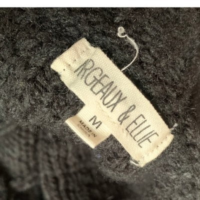 Argeaux & Elle Womens Medium Black Cable Knit Sweater