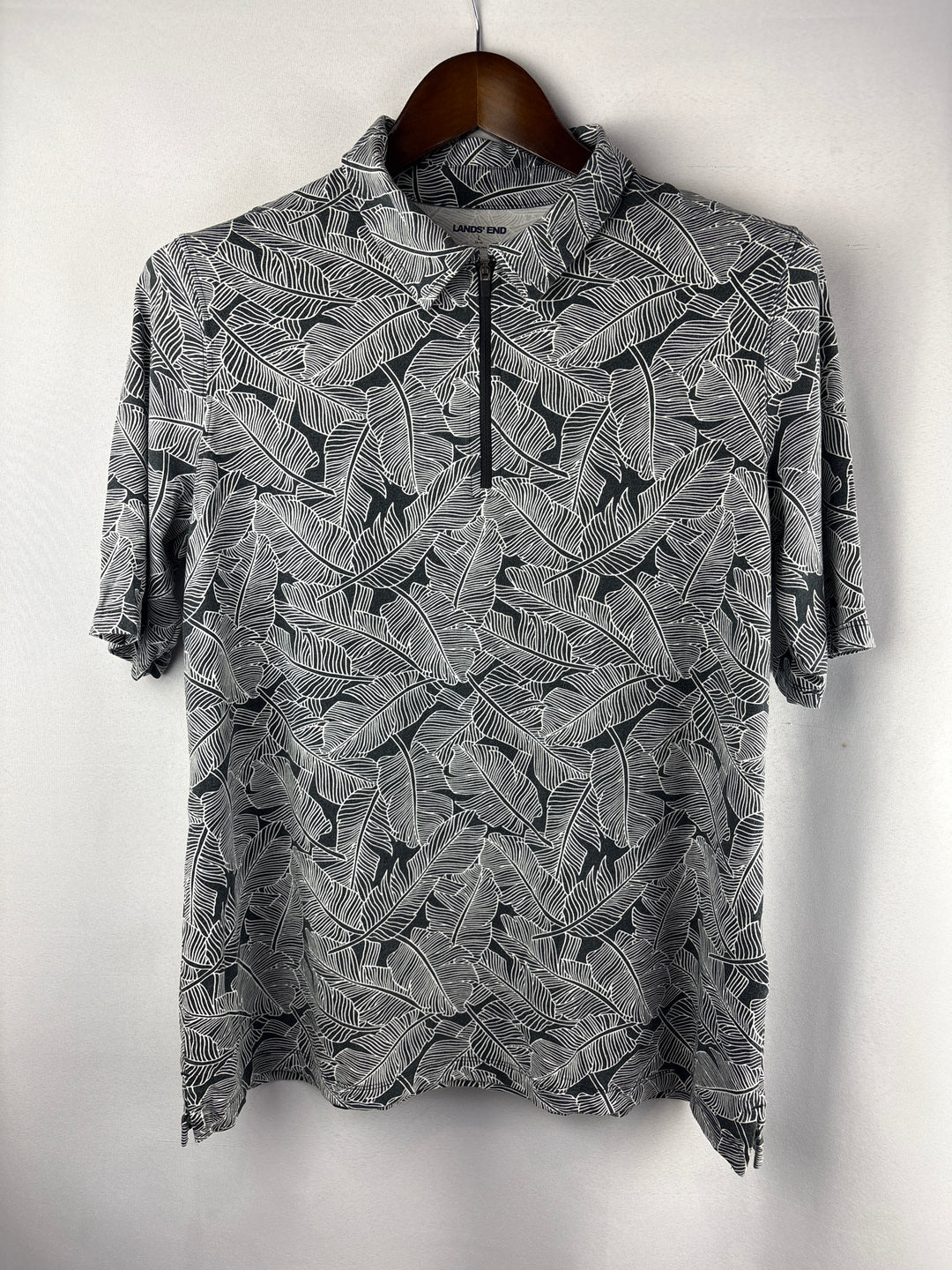 Women’s Lands’ End Large Black &amp; White Leaf Pattern Polo Shirt
