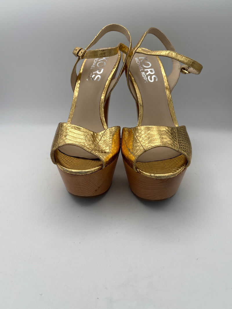 Women’s Kors by Michael Kors Size 9.5 Gold Snakeskin Pumps