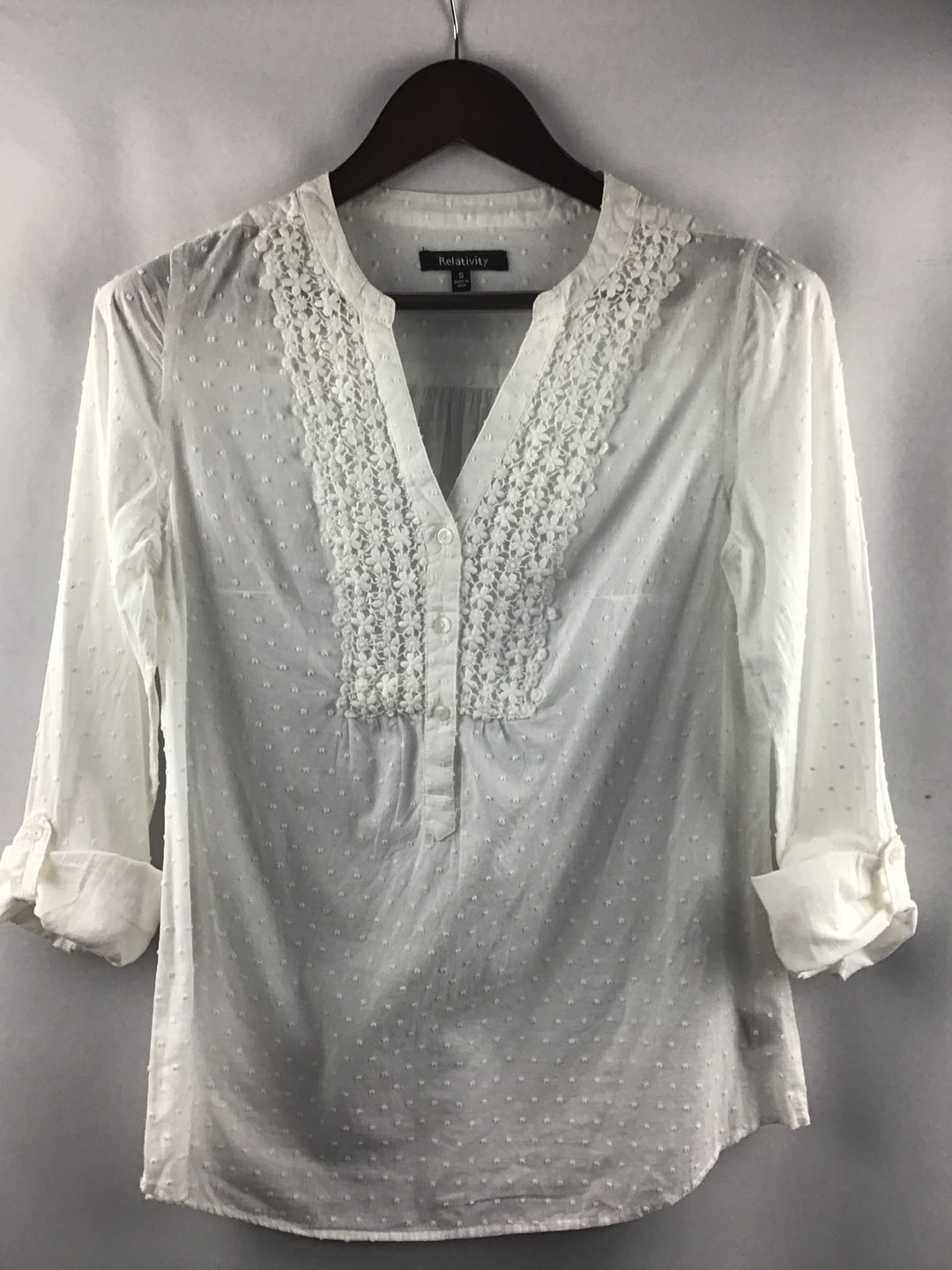 Women’s Relativity White Roll Tab Sleeve Half Buttoned Blouse Size Small