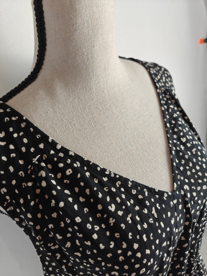 Women Old Navy Sleeveless Dress Black White Medium