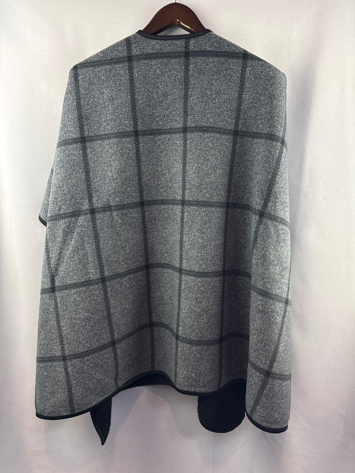 Women’s Ike Behar O/S Gray Plaid Wrap Shawl