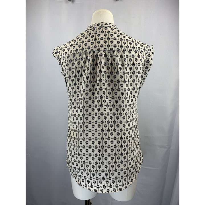 Lush Printed Sleeveless Button-Up Blouse In Black & White Polyester