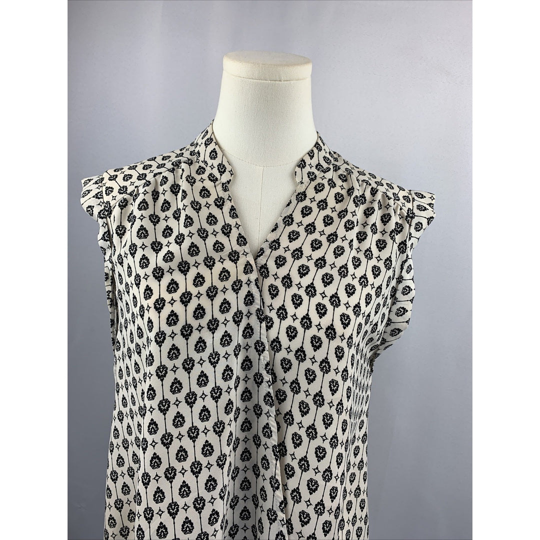 Lush Printed Sleeveless Button-Up Blouse In Black & White Polyester