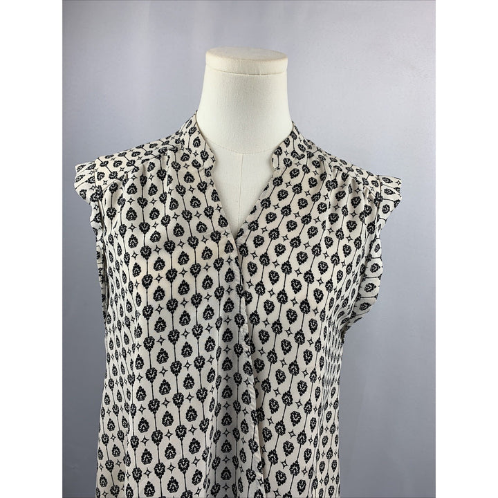 Lush Printed Sleeveless Button-Up Blouse In Black & White Polyester
