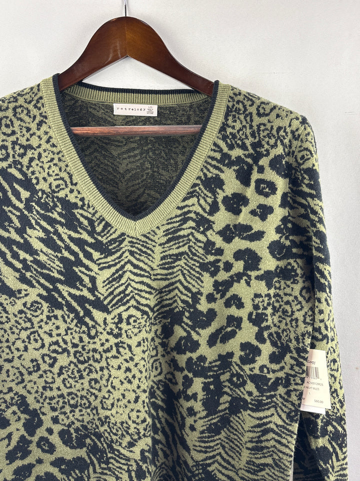 Women’s Retrology Large Green &amp; Black Animal Print Sweater