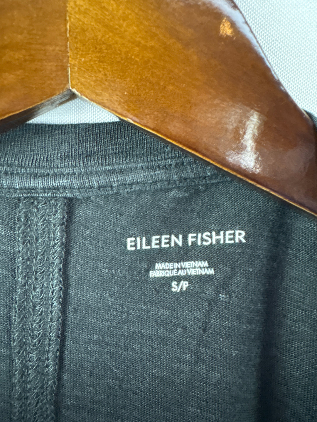 Women’s Eileen Fisher Small Black V-Neck Short Sleeve