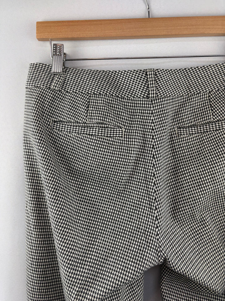 Women’s Banana Republic Size 4 Black & White Checkered Pleated Slacks