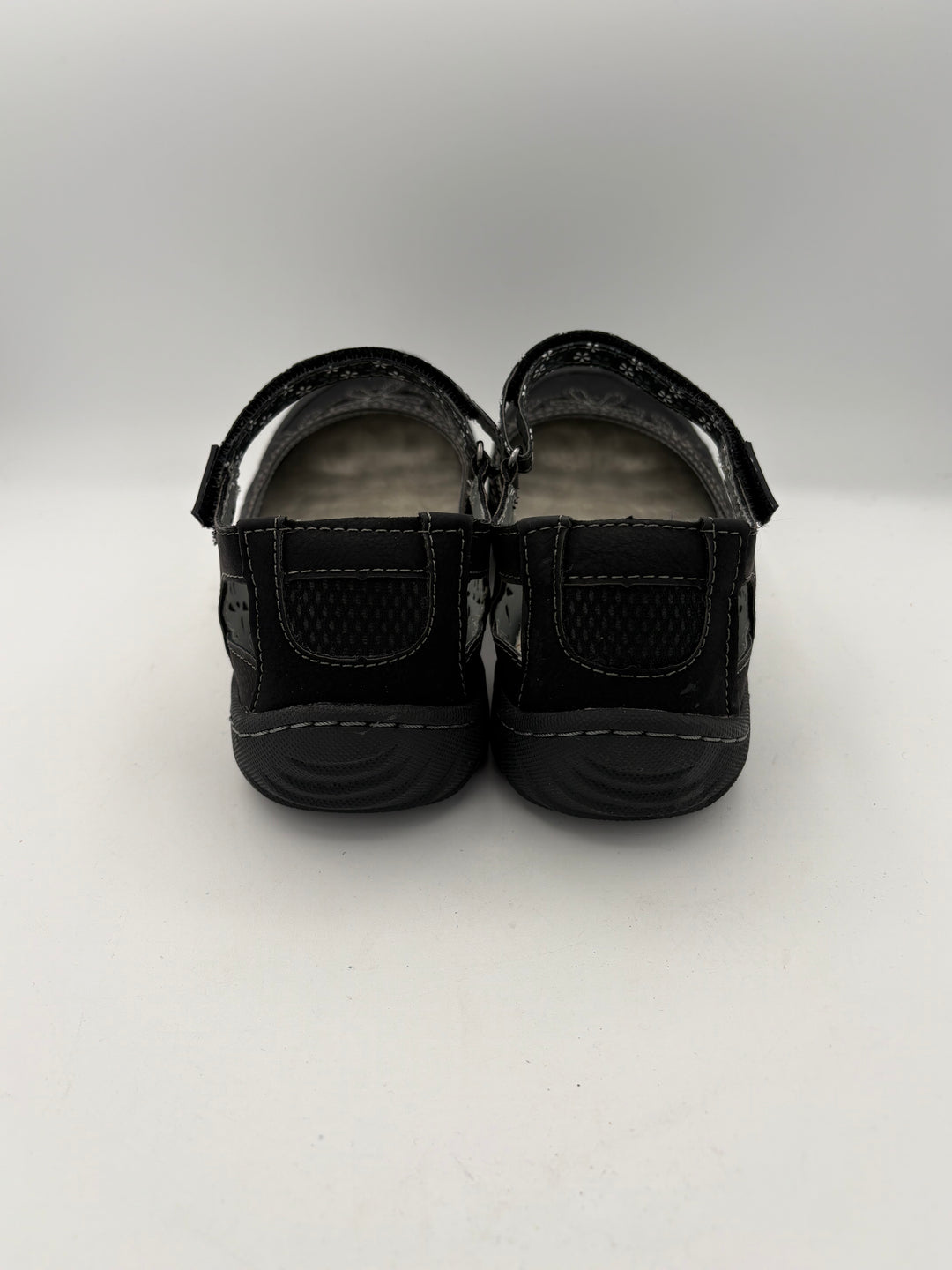 Women’s JBU by Jambu Size 8 Black Suede Close Toed Sandals