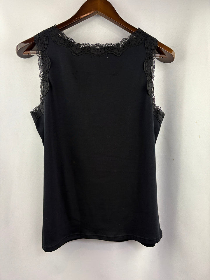 Women’s Style&Co Medium Black Scalloped Lacy Tank