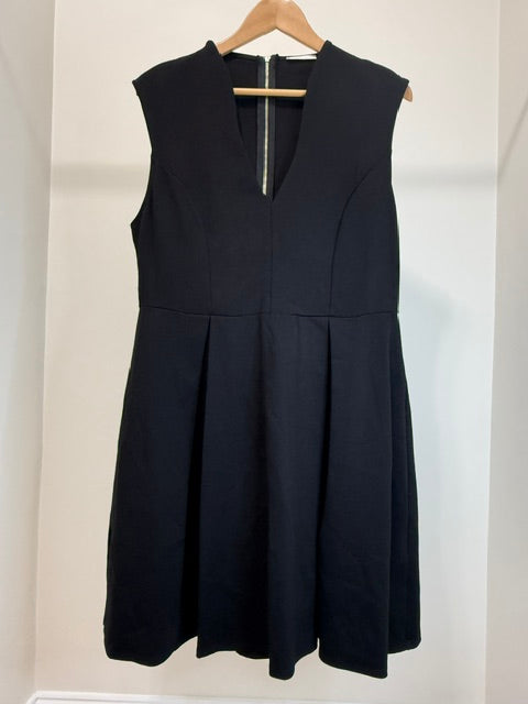Soprano Black Sleeveless V‑Neck Dress Sz1X(14-16)