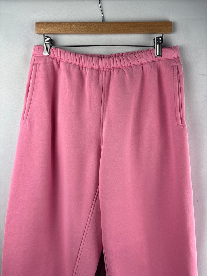 Women’s LuluLemon Medium Pink Sweatpants