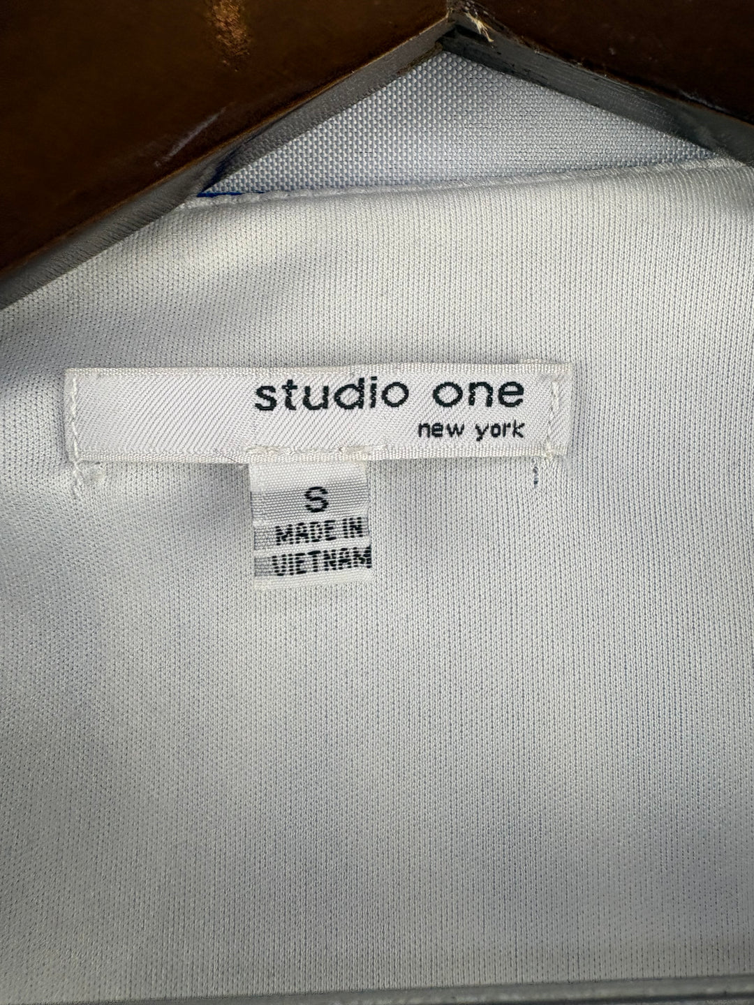 Women’s Studio One Small Blue & White Island Pattern Midid Dress