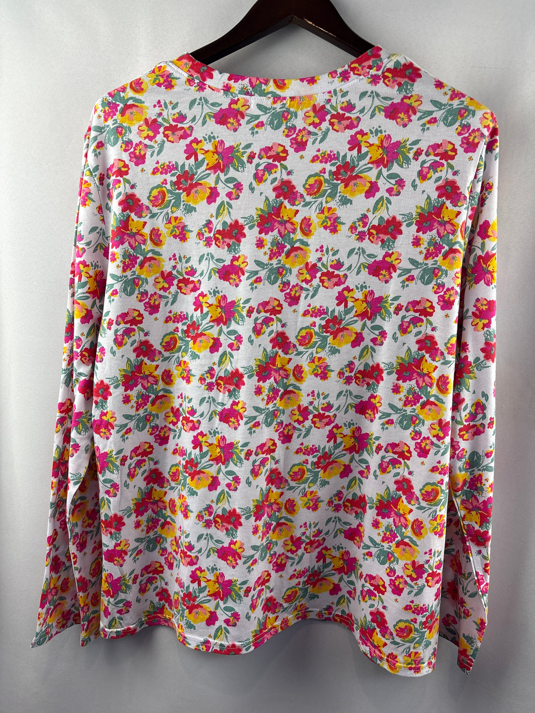 Women’s Fresh Produce Size 2X White Floral Long Sleeve Shirt
