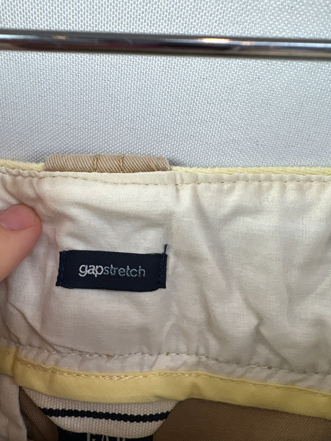 Women’s GAP Size 1 Khaki Pants w/ Yellow Accents