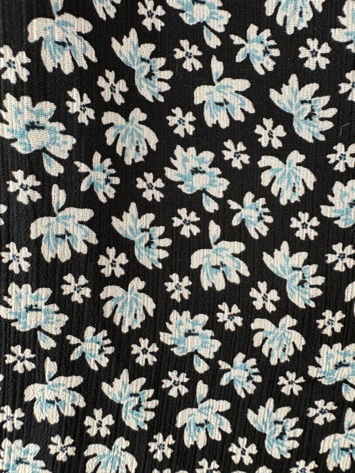 Women’s Nautica Jeans Medium Navy Blouse w/ Florals