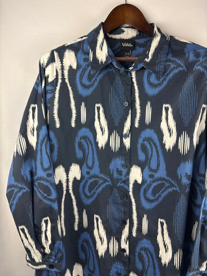 Women’s Ulla Popken Size 16/18 Blue Paisley Oversized Button Up