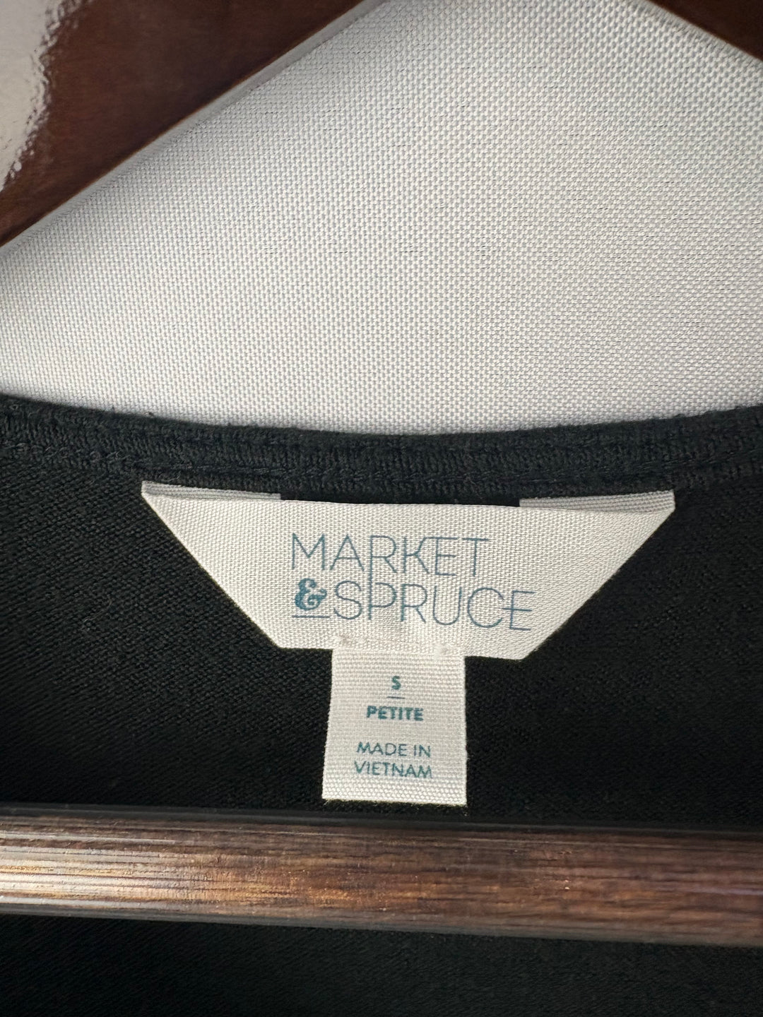 Women’s Market & Spruce Small Black V-Neck Sweater