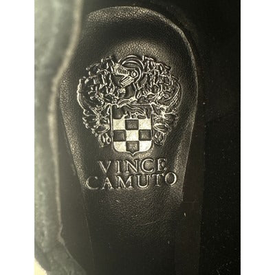 Vince Camuto Womens Black Ankle Boots 9.5W Faux Leather Almond Toe Inner Side Zipper Stacked Heel