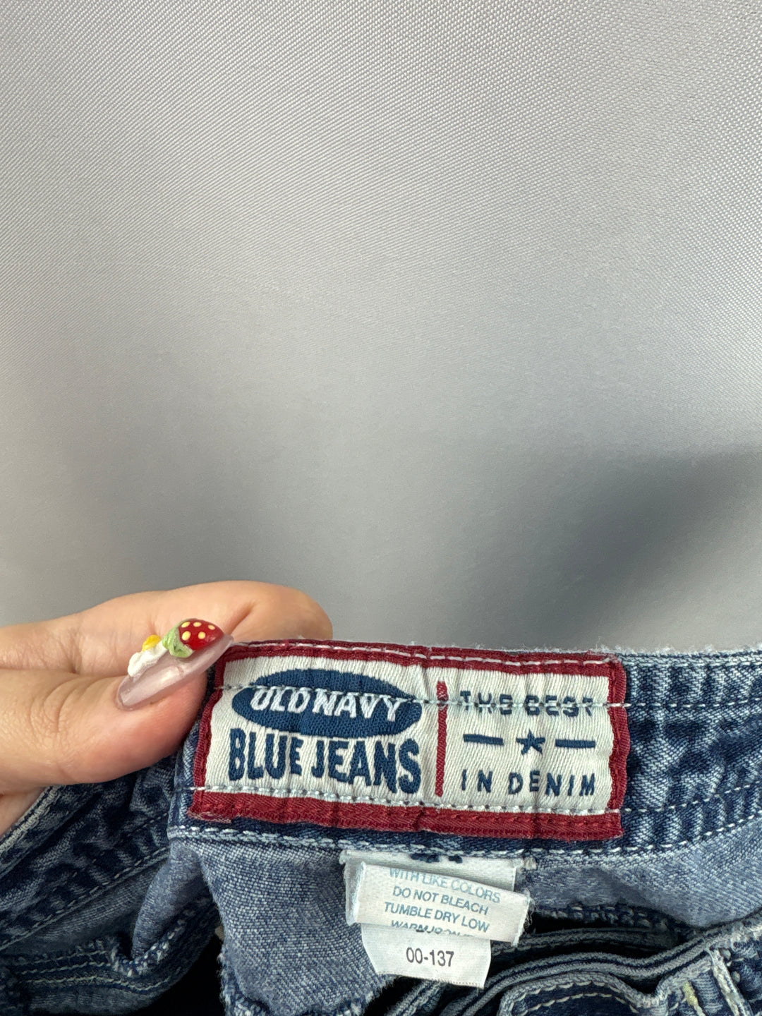 Women’s Old Navy Size 4 Blue Mini Jean Shorts w/ Floral Accents