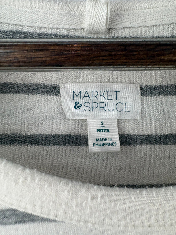 Women’s Market & Spruce Small White w/ Gray Striped Sweater