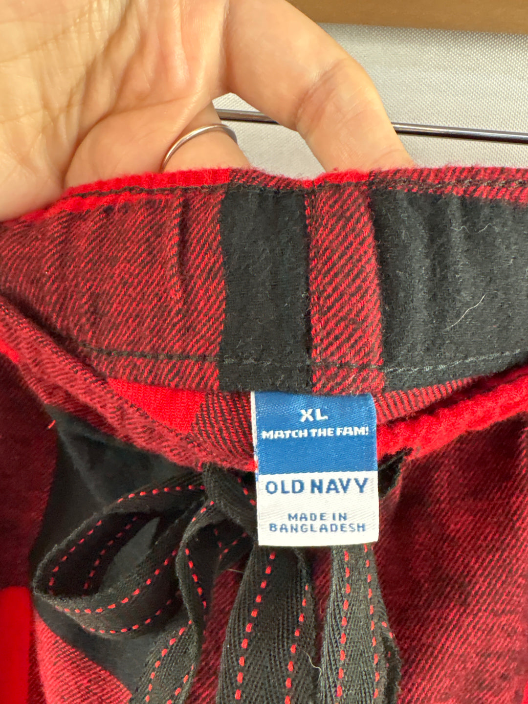 Unisex Old Navy XL Red &amp; Black Plaid Pajama Pants