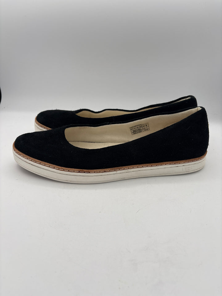 Women’s UGG Size 8 Black Suede Ballet Flats