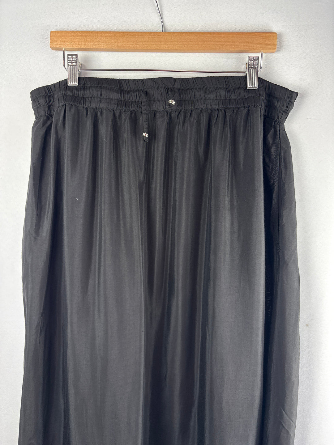 Women’s Studio Untold Size 16/18 Black Maxi Skirt