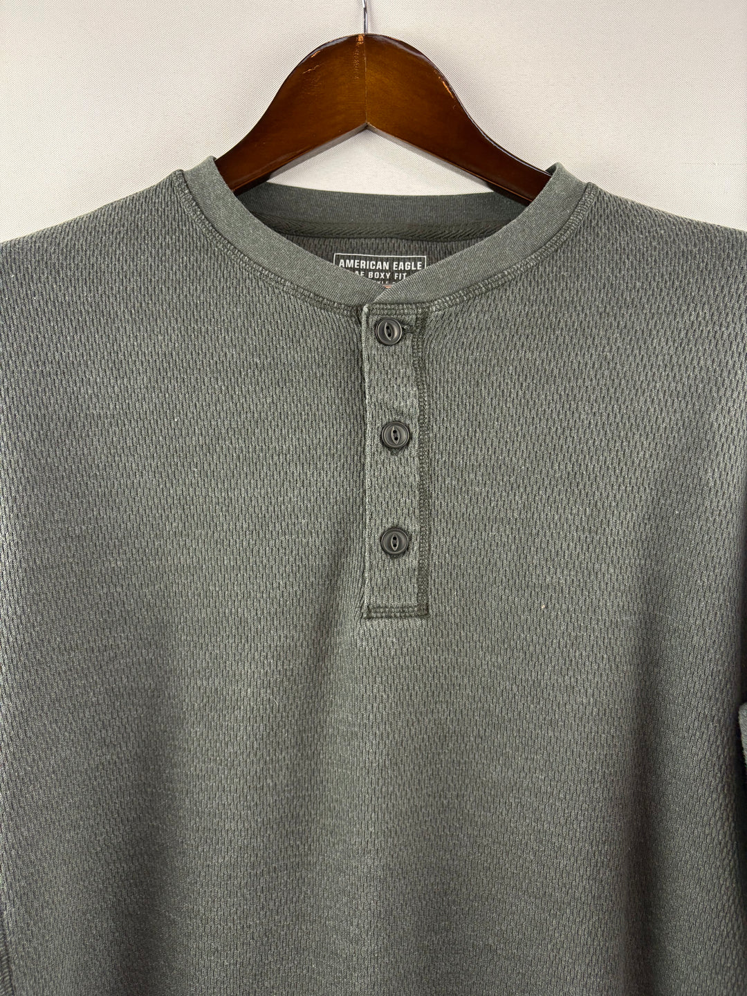 Men’s American Eagle Medium Charcoal Gray Long Sleeve Henley