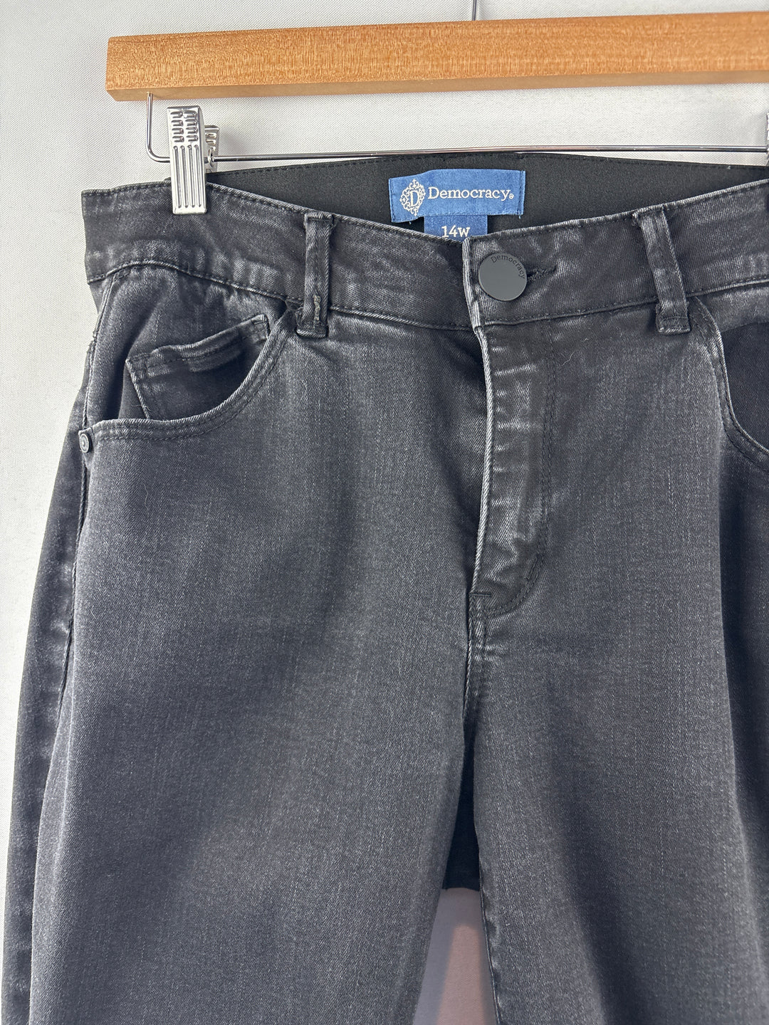 Women’s Democracy Size 14W Black Straight Leg Jeans