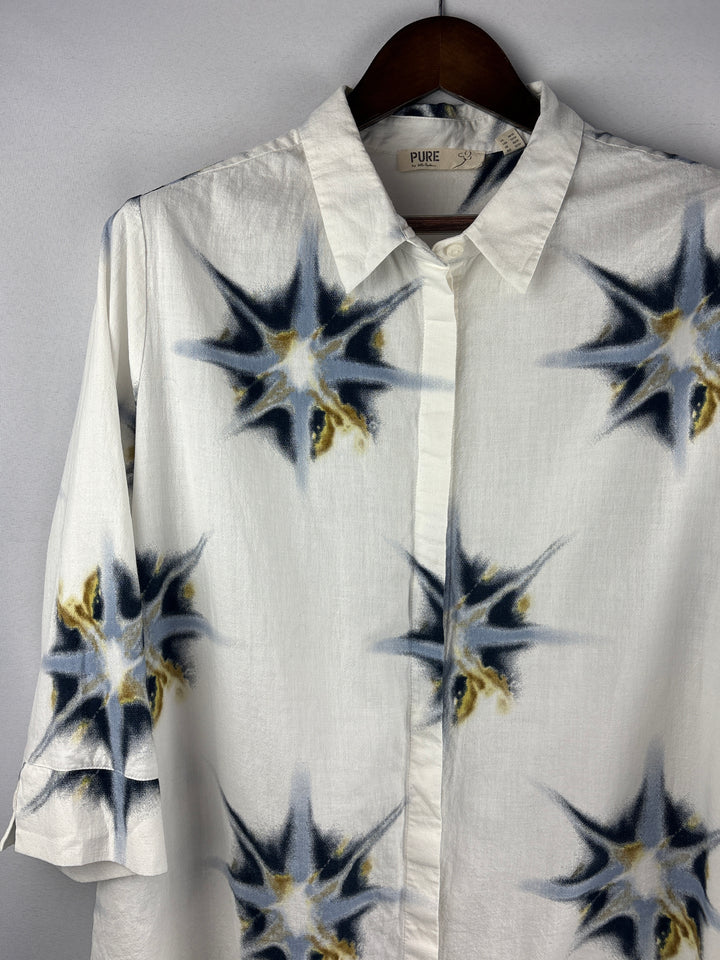 Women’s Pure Ulla Popken Size 16/18 White Button Up w/ Star Design