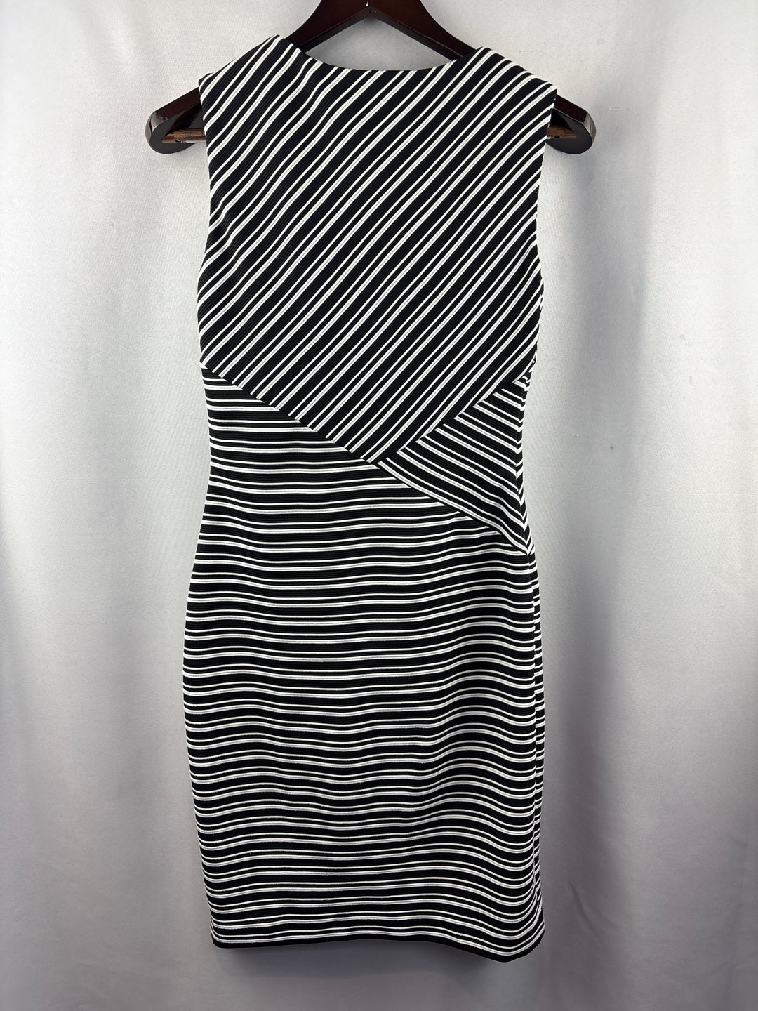 Women’s Calvin Klein Size 4 Black &amp; White Midi Pencil Dress