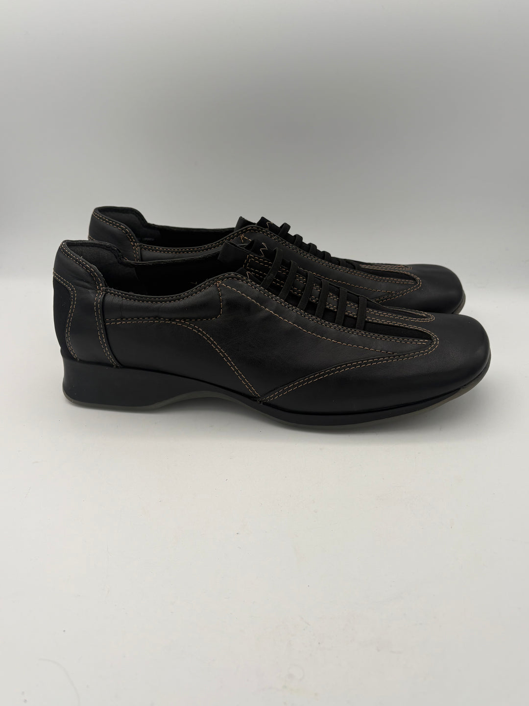 Women’s Naturalizer Size 8 Black Leather Slip On Mules