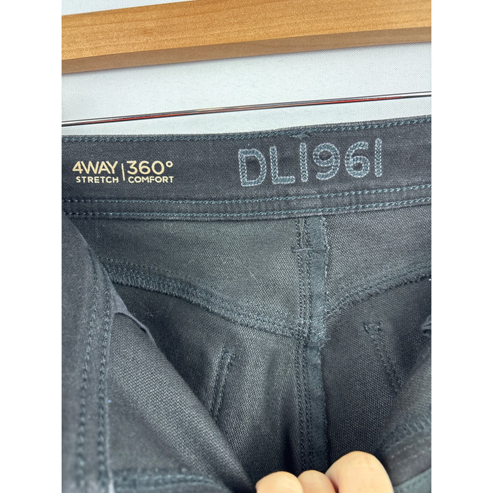 Women’s DL1961 Size 29 Black Curvy Straight Leg Jeans