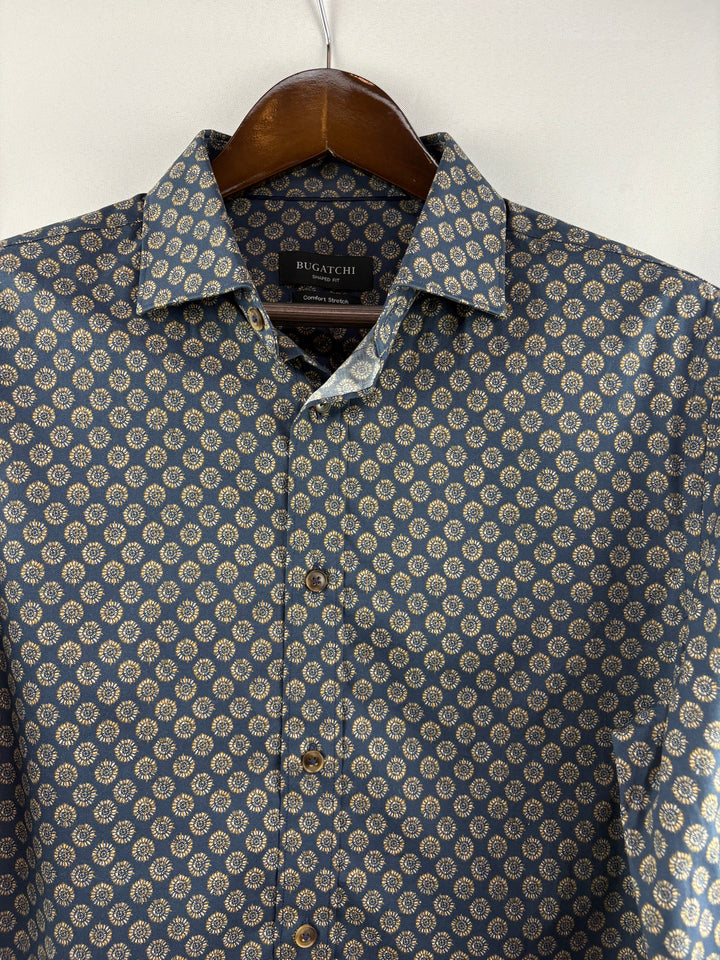 Men’s Bugatchi Medium Navy Button Up w/ Pattern