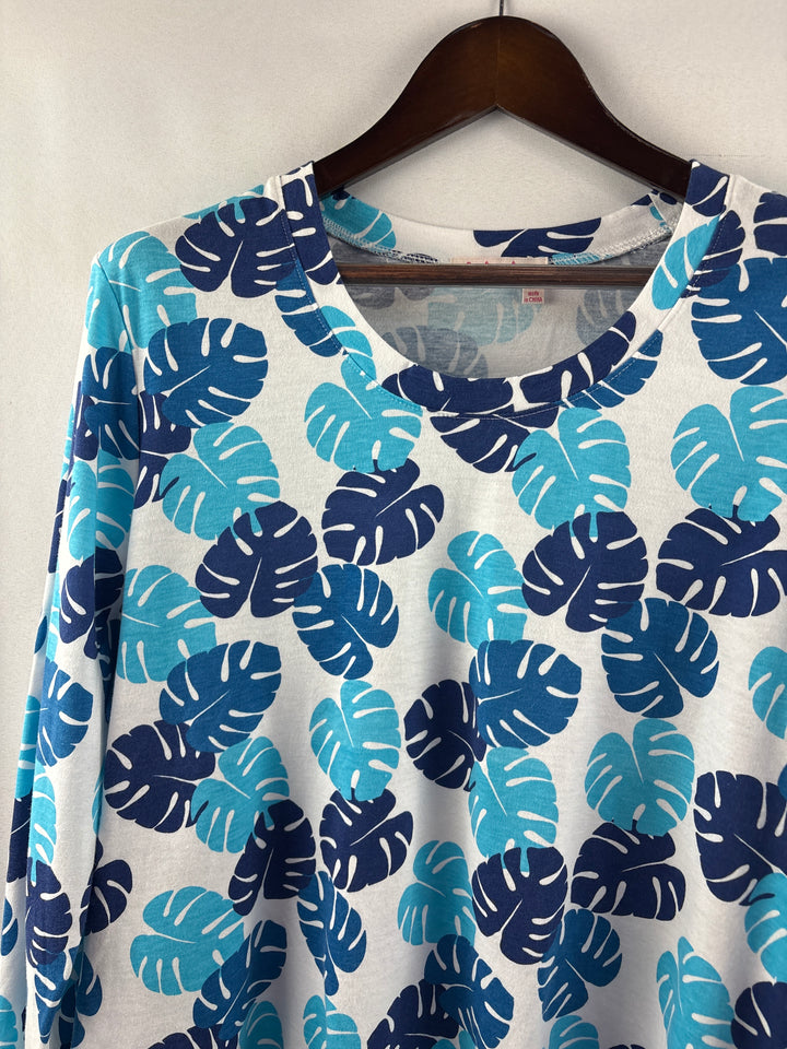 Women’s Fresh Produce Size 2X White &amp; Blue Patterned Long Sleeve