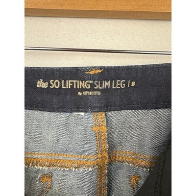 Women’s Chicos Size 2 Dark Blue Straight Leg Jeans