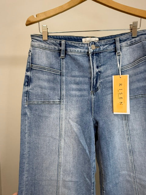 Risen Wide Leg Jeans (Light Wash, Distressed, 32” Inseam) Sz15/32 NWT