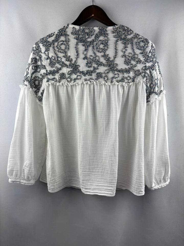 Women’s Zara Small White Tied Sweater