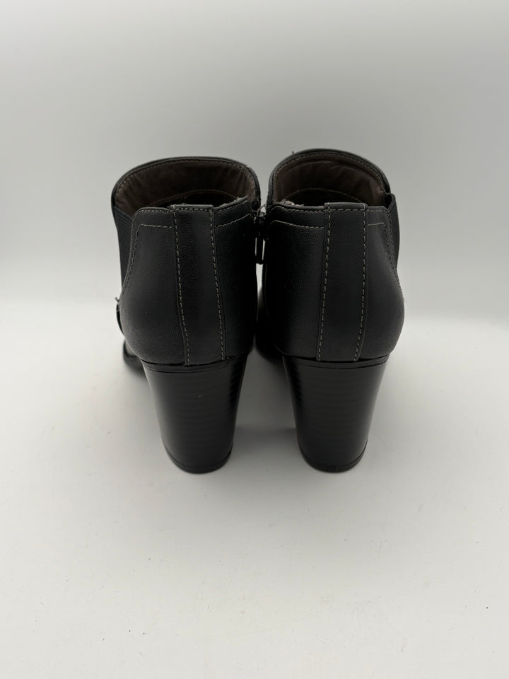 Women’s Eüro Soft Size 8 Black Leather Ankle Boots