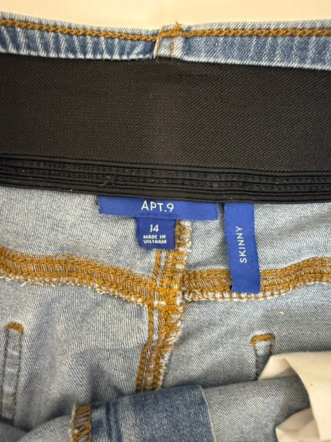 APT. 9 Skinny Jeans (Light Wash, Stretch, 28” Inseam) Sz14