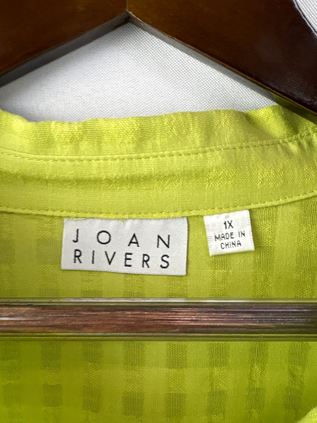 Women’s Joan Rivers Size 1X Lime Green Square Patterned Button Up