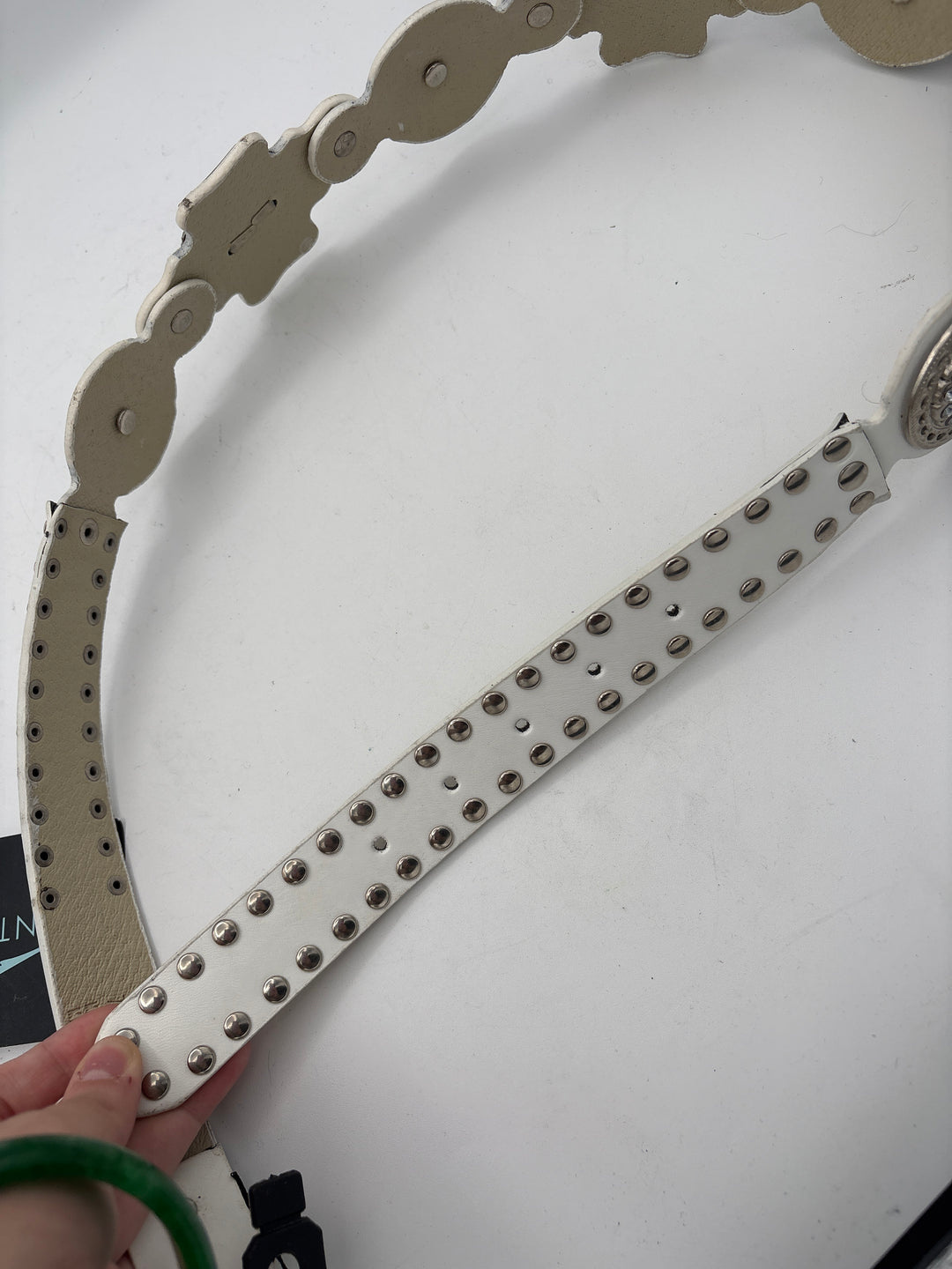 Women’s MontanaCo White Leather Bedazzled Western Belt