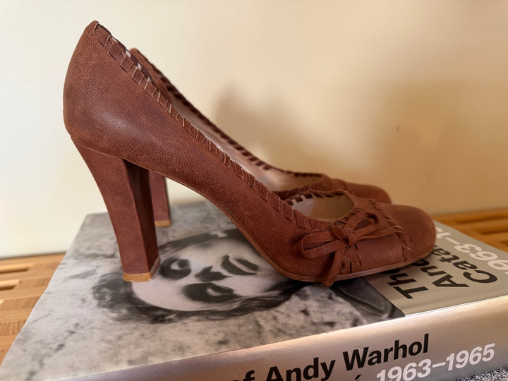 Christian Dior Vintage Brown Leather Bow Pumps Heels EU 38 US Made in Italy