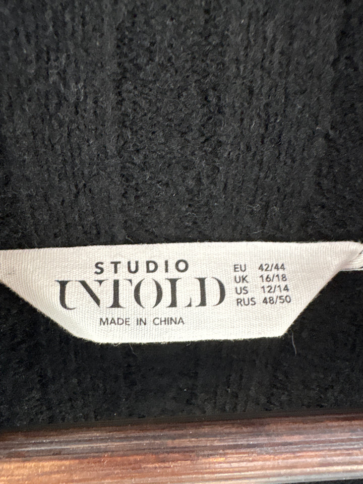Women’s Studio Untold Size 12/14 Black Maxi Sweater Dress